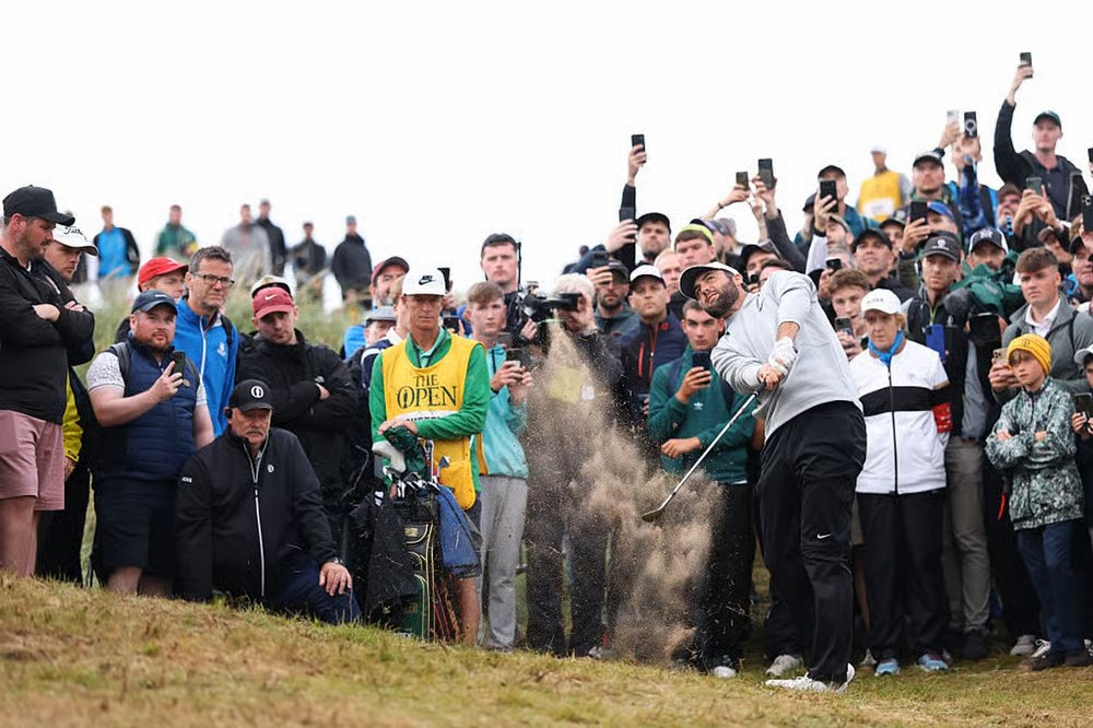 Scottie Scheffler holds lead at midway point of The British Open