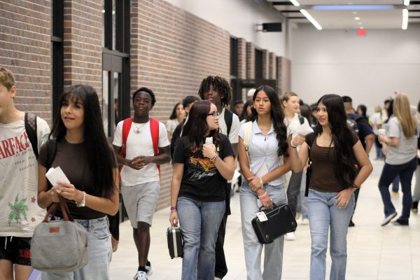 Chapel Hill Junior High welcomes students, staff to brand-new campus
