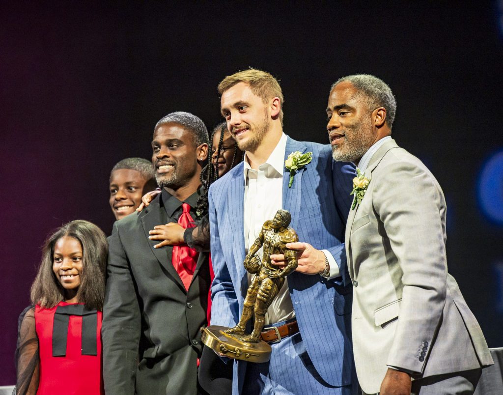 ‘Longview Lightning’: Haynes King becomes 2nd East Texan to win Earl Campbell Tyler Rose Award