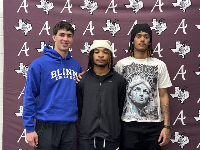 Athens trio signs with SWJCFC programs