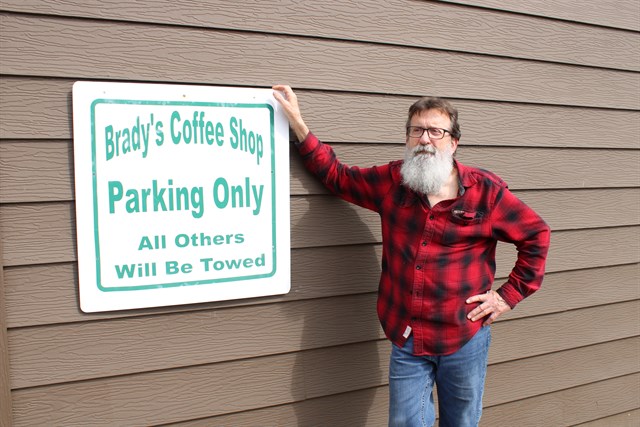 Brady’s Coffee celebrates 30 years of community, conversation