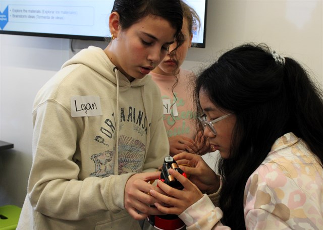 Mobile STEM lab sparks curiosity, creativity at EJ Moss