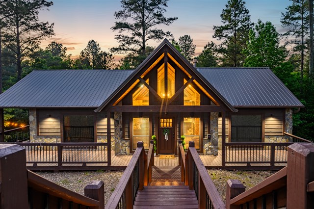 Marshall residents craft peaceful cabin getaway in Broken Bow, Oklahoma